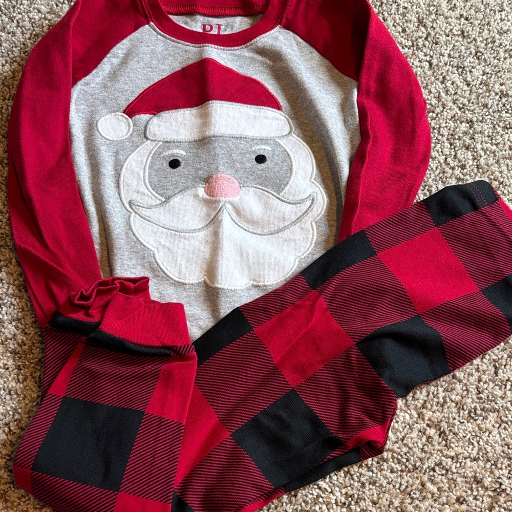 4T Christmas pajamas